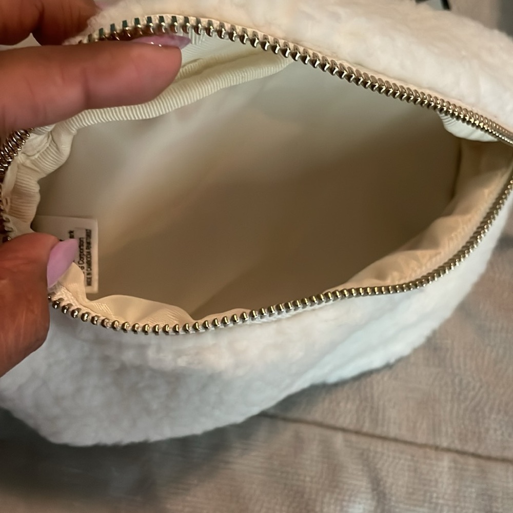 Bag - Picture 2 of 2